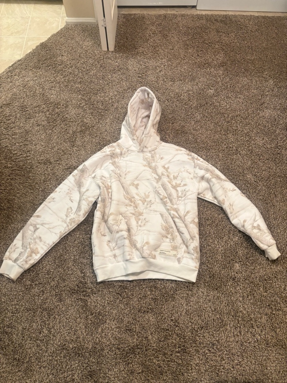 Women's White & Tan Printed Hoodie Jacket